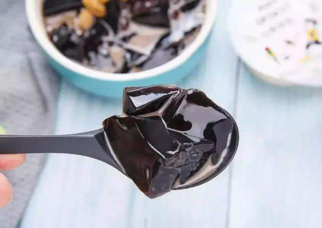 烧仙草是啥怎么这么难喝,烧仙草可以不加仙草冻吗