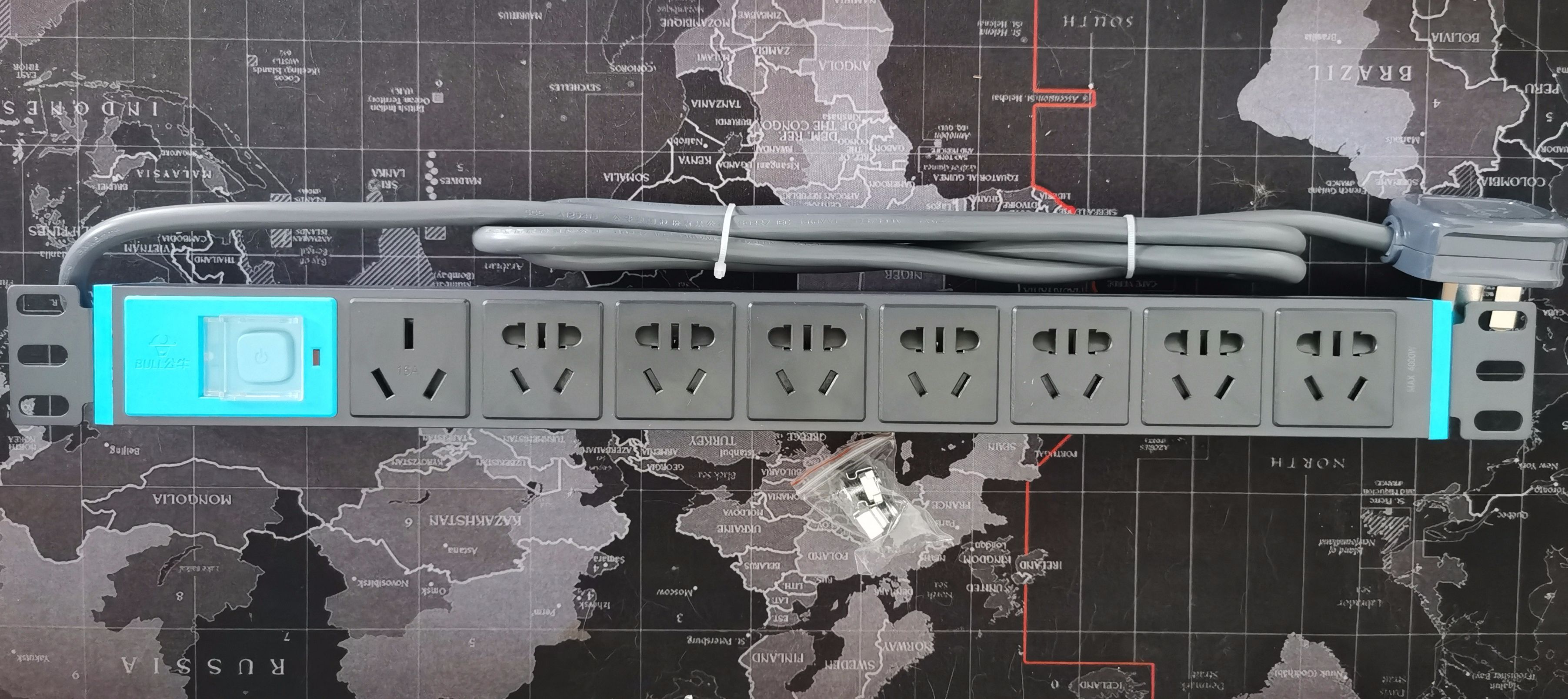 没有灯光的设计是没有灵魂的,没有灯光的柜子是没有灵魂的