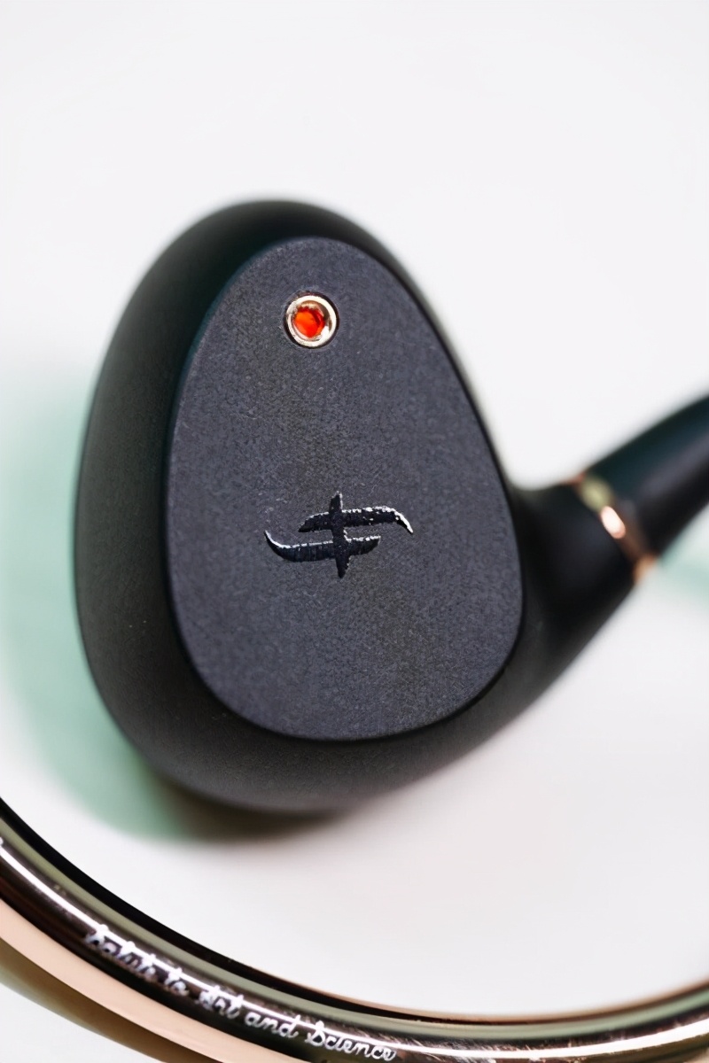 兴戈apt7耳机好吗,兴戈em2r和兴戈日蚀apt7对比