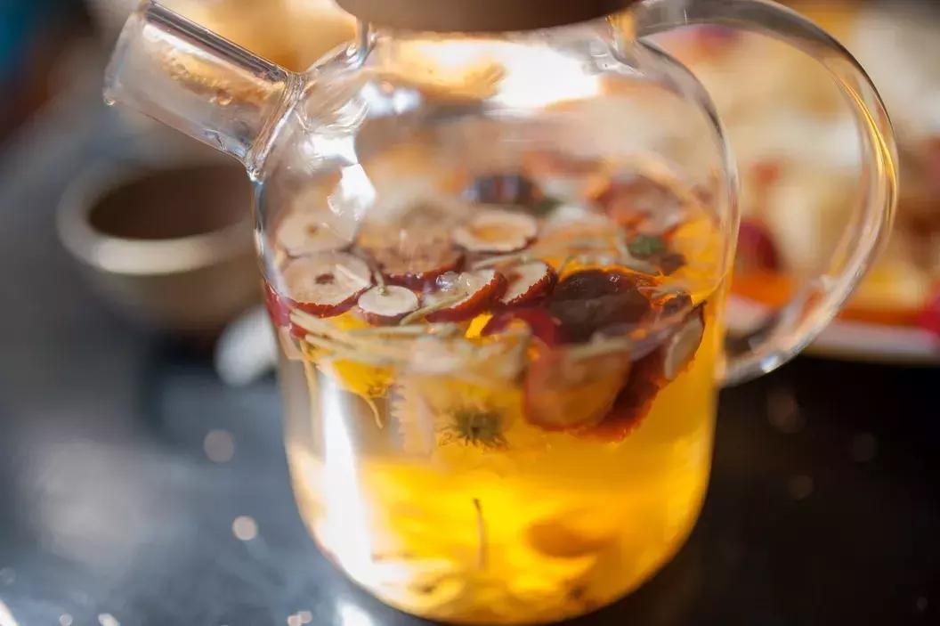 航天健康大讲堂——当药植园遇上二十四节气:“小满”之山楂