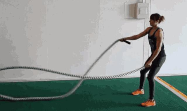 健身房遇到大神,健身房的战绳是练什么的