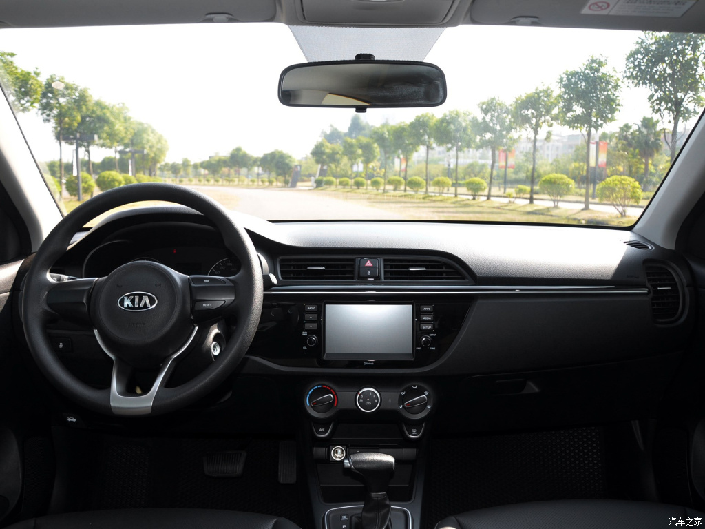 起亚k2车值得买吗,起亚k2怎么变床车