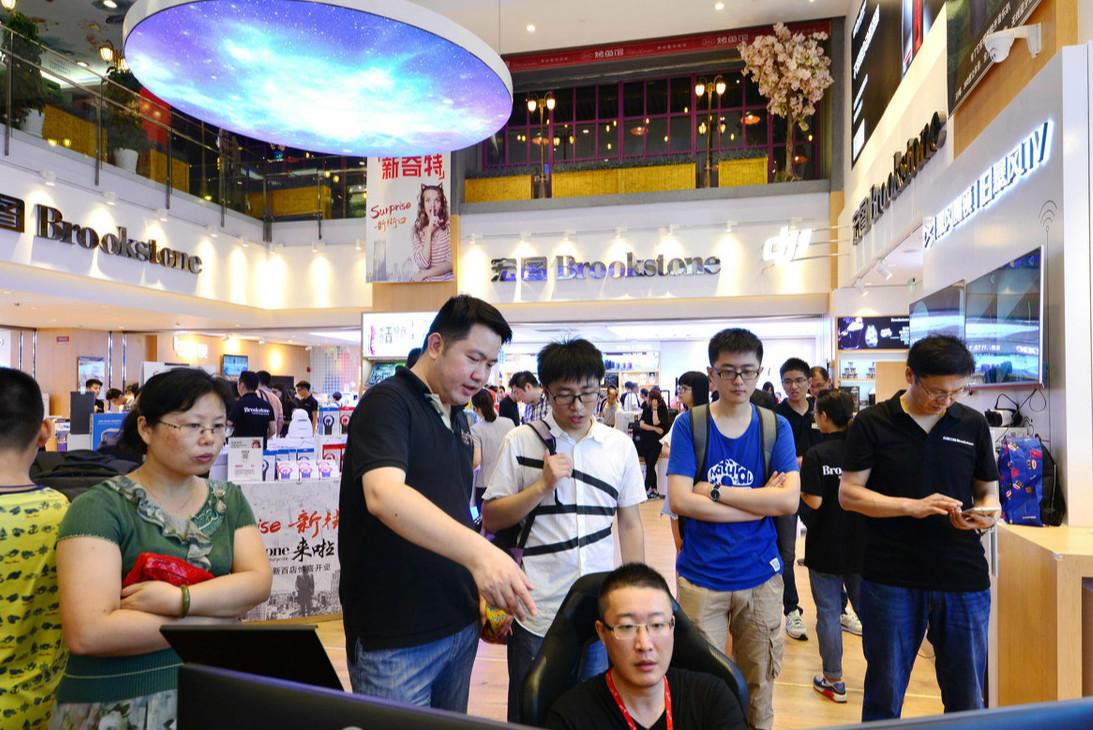 江苏首富靠卖电脑起家,江苏巨富豪宅走红