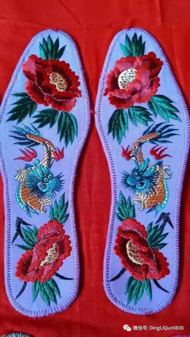 鞋垫上的刺绣艺术欣赏,鞋垫刺绣怎么刺绣熊猫嘴巴