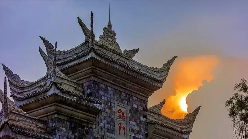 这个小镇为何能吸引全国媒体“大咖”都来这里?原来是这样……