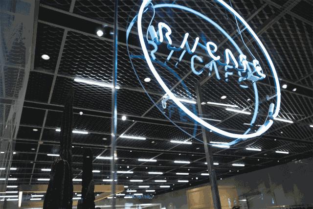 地素razzle深圳男装,地素时尚入股运动潮牌