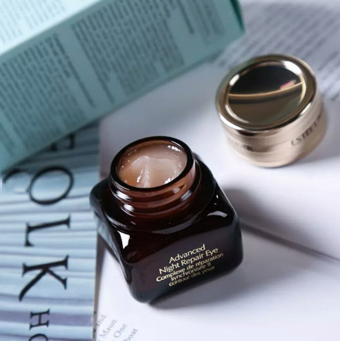 雅诗兰黛小棕瓶眼霜使用效果怎样,雅诗兰黛小棕瓶眼霜实测