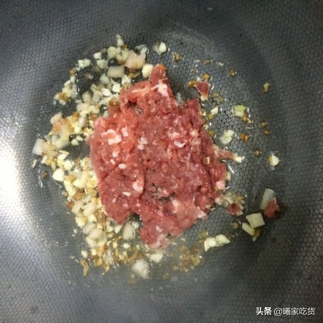 烧麦用的是蒸饺皮还是水饺皮,包水饺剩下的面能做什么