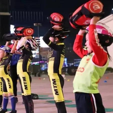 轮滑如何保护膝盖,轮滑怎么改善膝盖代偿