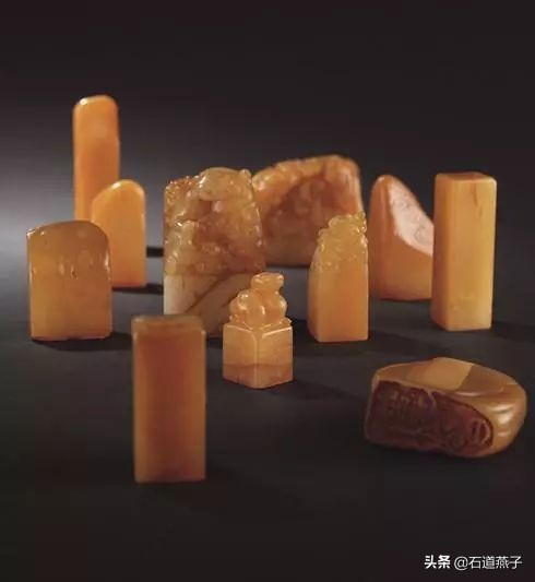 天价田黄石拍出史上最贵价格,田黄石每克3万真假田黄