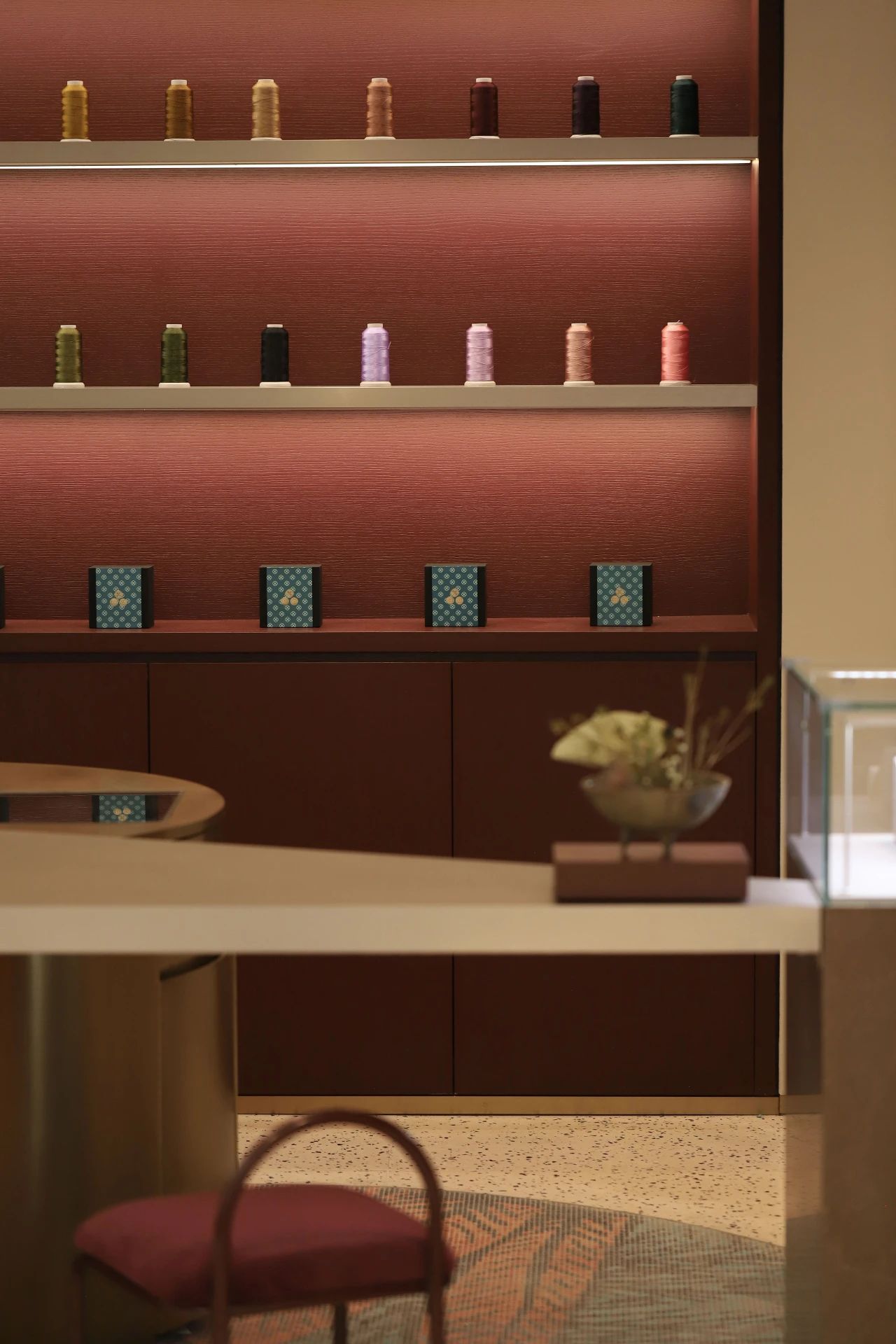 八荒设计：品真阁北京概念旗舰店阐释东西融合的诗意之美