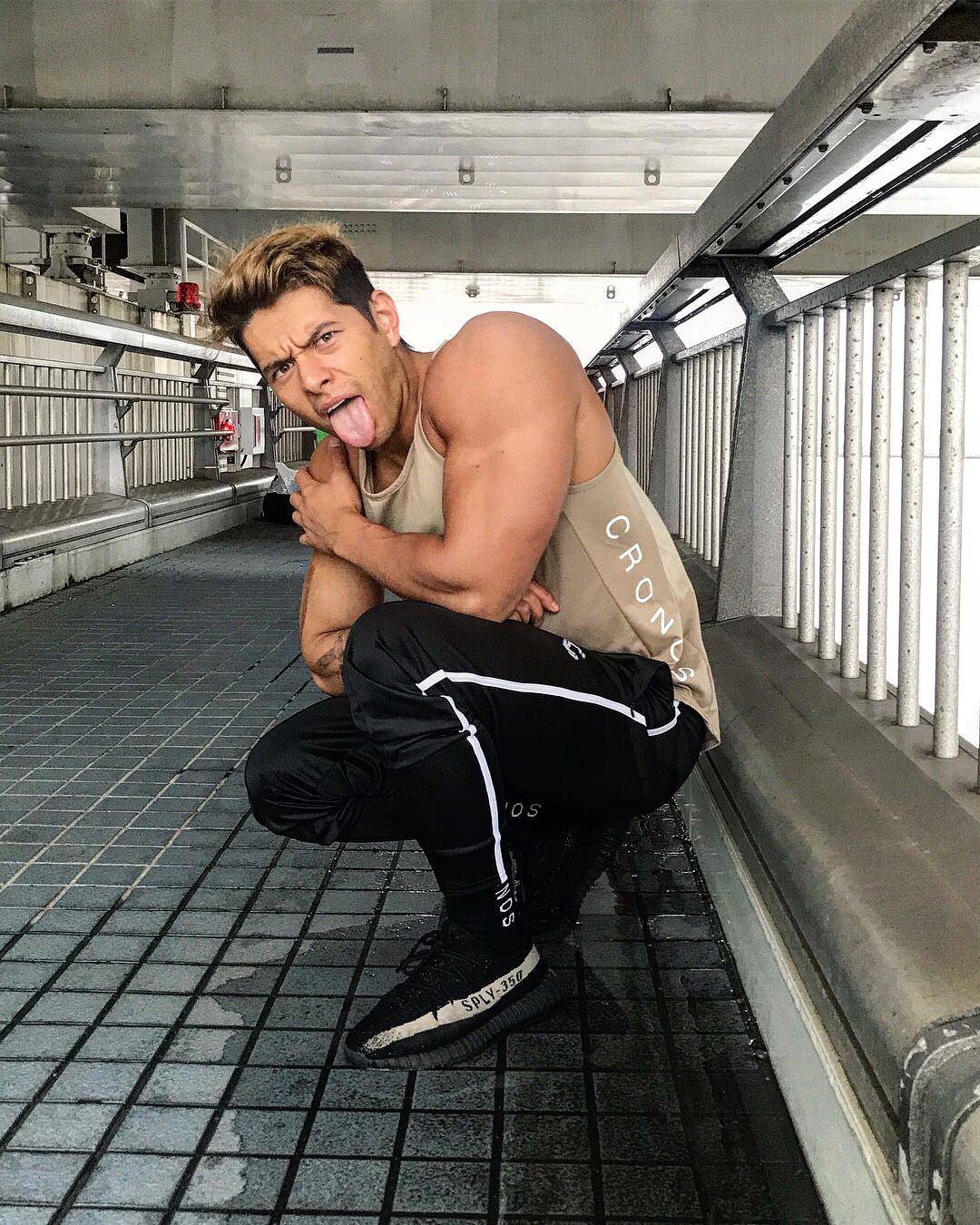 如何练出肌肉不大块,怎样才能练出肌肉不僵硬