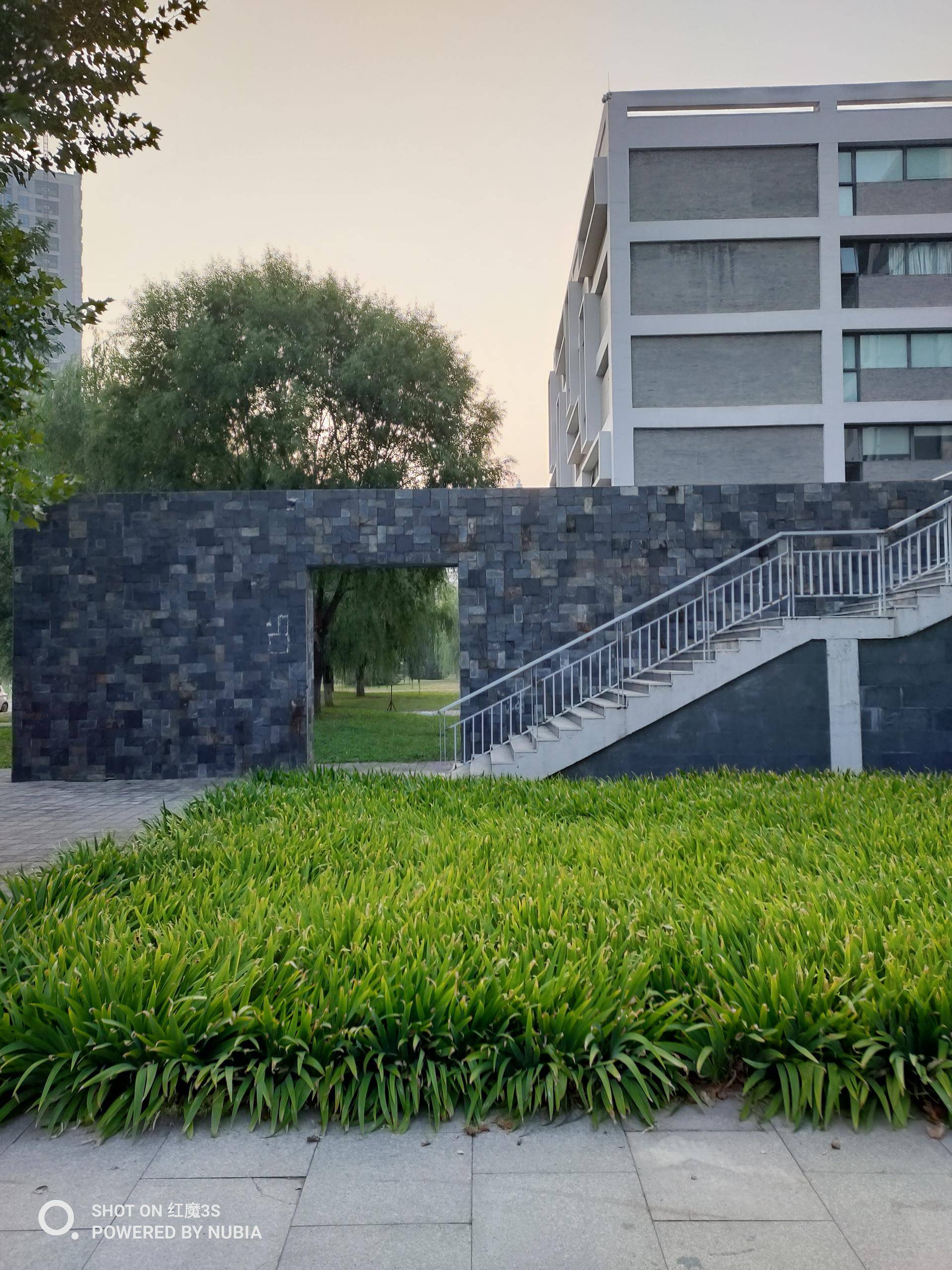 红魔3s在2020年值不值买,红魔3s全新机最低售价