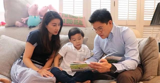 霍启刚1.5亿香港别墅曝光，内景装修太普通，空调发黄也不在意