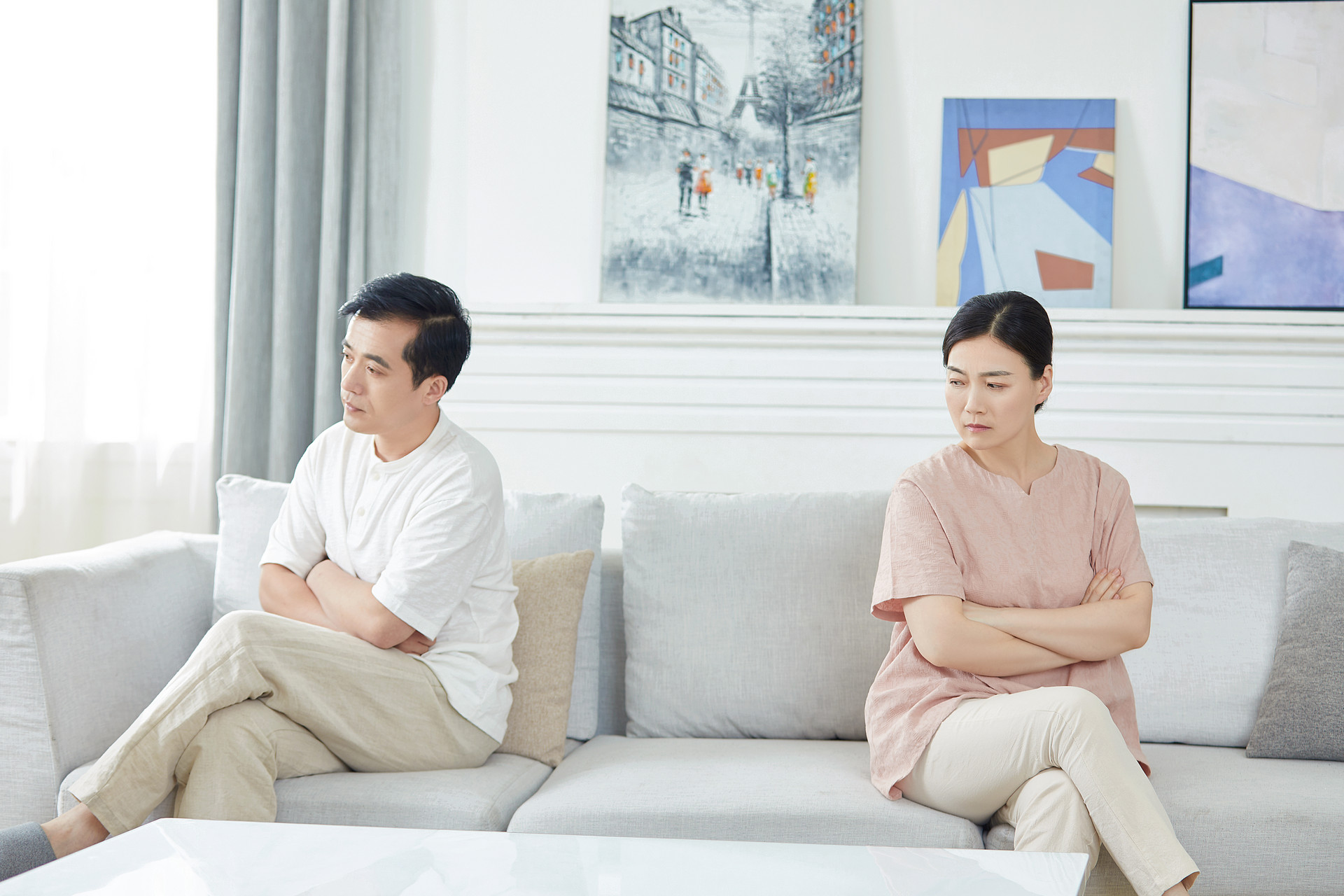 人到中年夫妻关系越来越差怎么办,人到中年夫妻关系为啥会冷淡