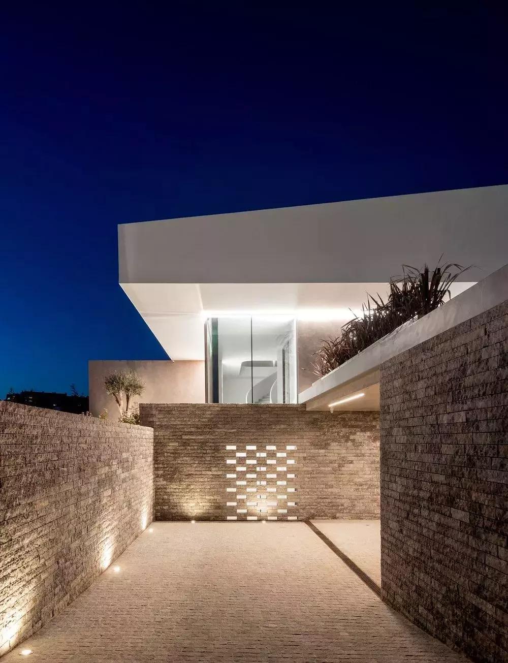 简单却又让人眼前一亮的装修,简洁的白色不简单的高级感