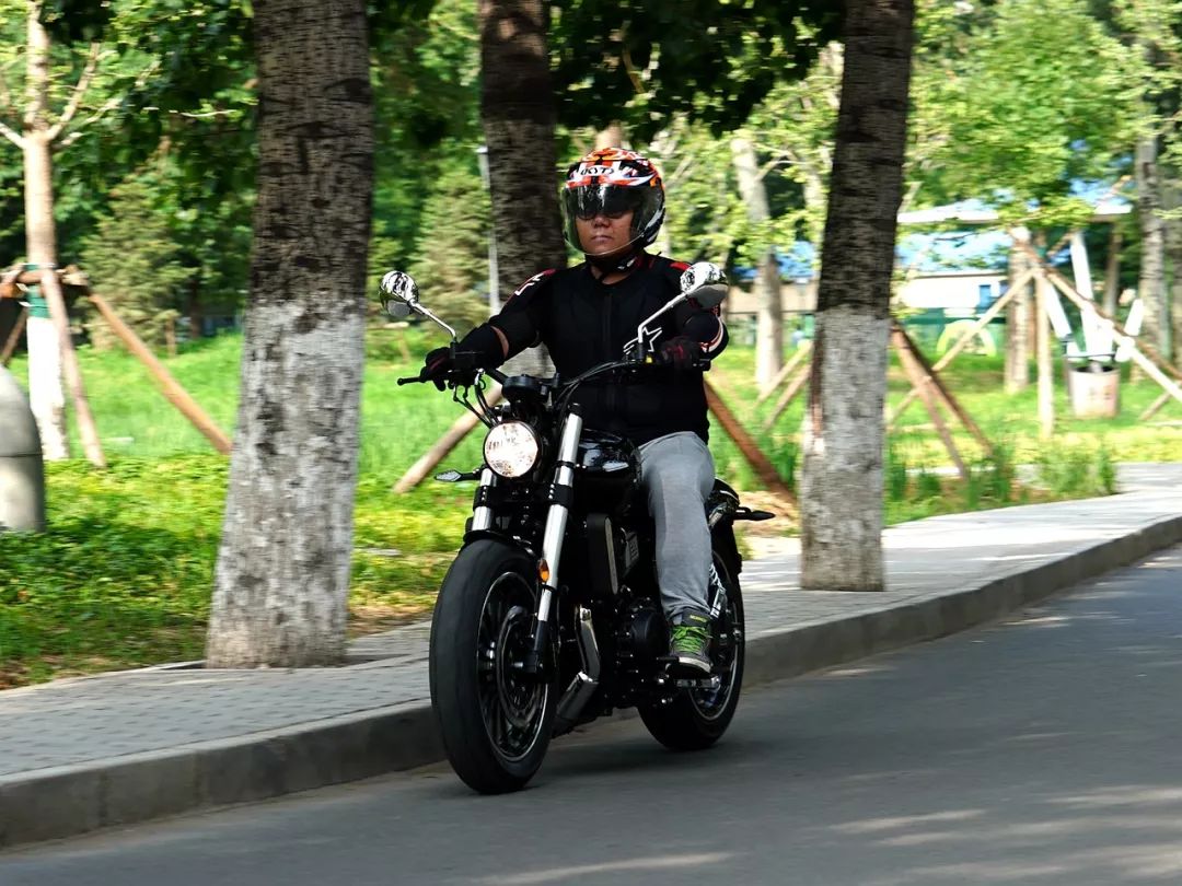 奔达原驰兽400二手价格8000公里,奔达原驰兽400和fun2的区别