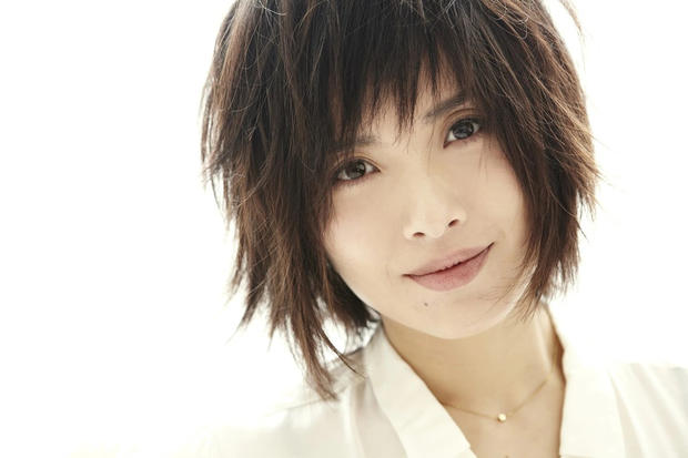 李佳几岁嫁给靳东,李佳嫁靳东前有孩子吗