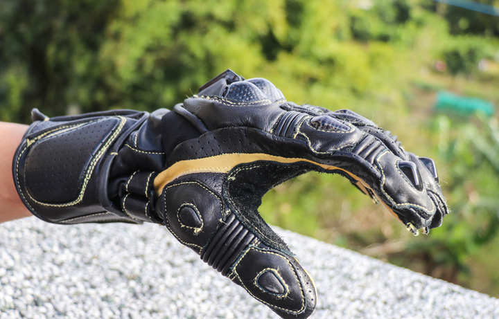 平价摩托车手套测评,冬季骑行手套摩托车测评