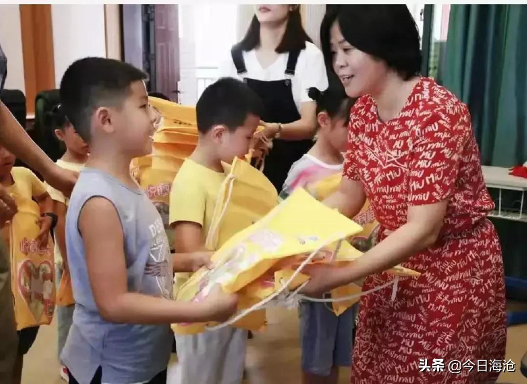 必须赞!用无声文字温暖海沧的阳光天使,刚荣获省道德模范!