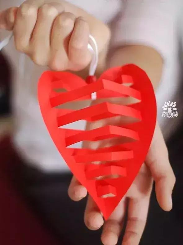 幼师剪纸手工技能大赛作品,幼师贴门上长条创意剪纸