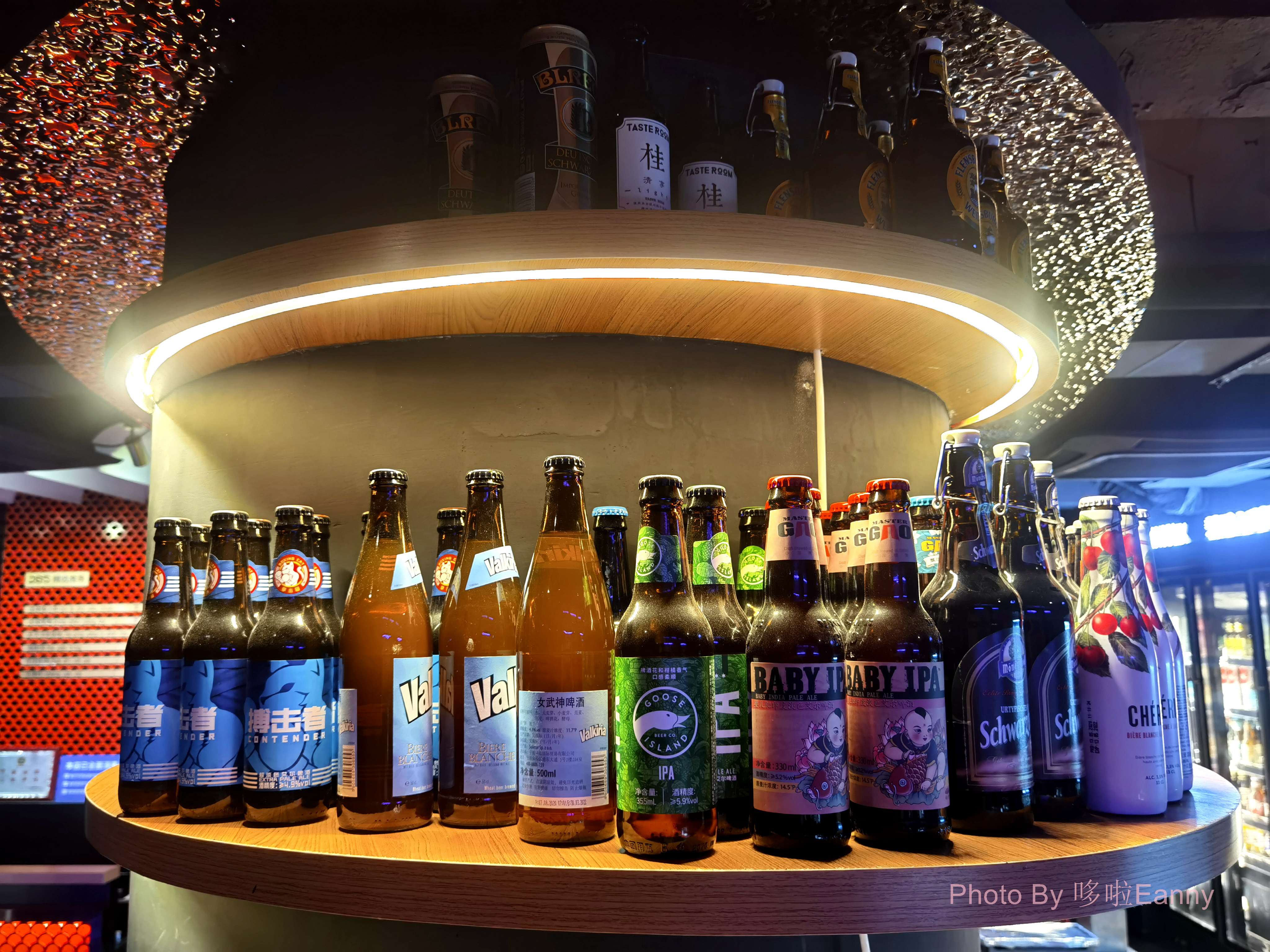 80年代风格的网红烧烤店,市井怀旧风烧烤店