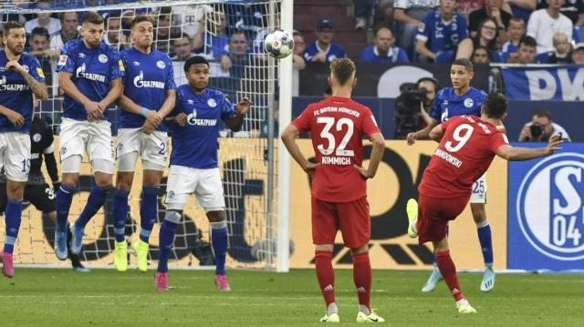 拜仁12比0莱万多夫斯基,莱万多夫斯基离开拜仁原视频