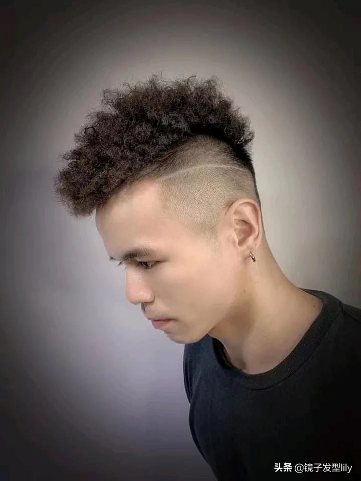 男生自己推两侧头发成寸头,新手剪男发怎么剪层次