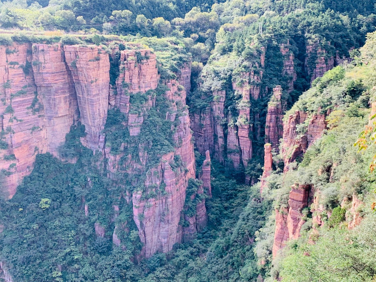 南太行唯一的专业户外露营基地,火舞龙腾星空露营