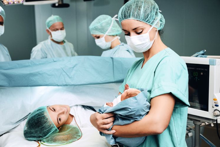 生孩子是在人民医院生好还是在妇幼保健院生好？产妇要提前弄清楚