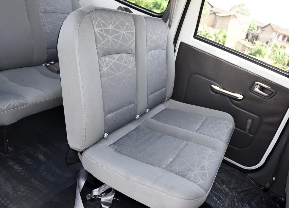 北汽推出豪华四座轿跑概念车,北汽昌河奥拓