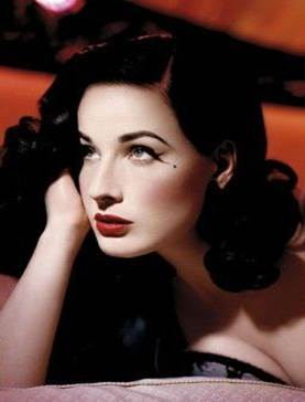 自制唇彩的方法简单,超级保湿的唇膏如何自己制作