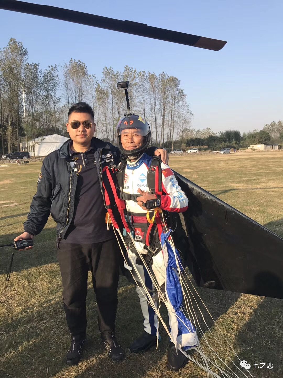 羽人的梦想与友情中国的Jetman涡喷飞翼初次试飞现场见证