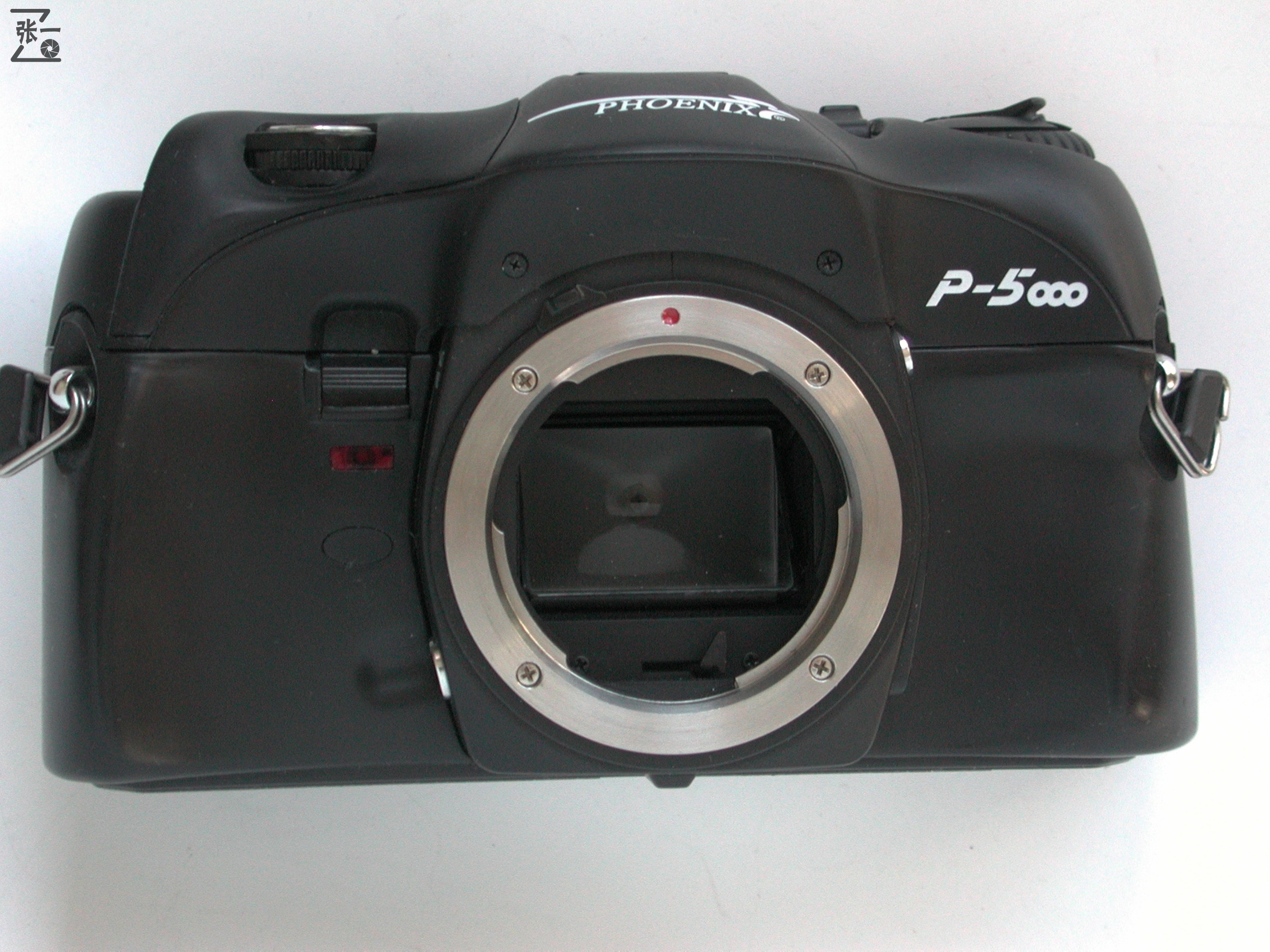 上海海鸥为美国贴牌生产的PhoenixP-5000单反相机