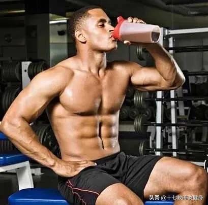 健身减脂要不要吃蛋白粉,健身要吃蛋白质粉还是增肌粉