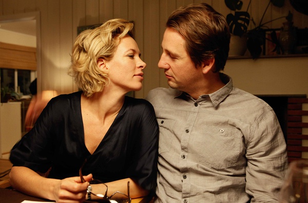 《欢愉》：莉莉·金，三位年轻的人类学家，两对不可描述的感情