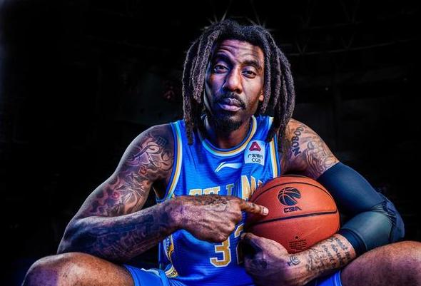 青岛男篮打广东,cba青岛男篮最新消息