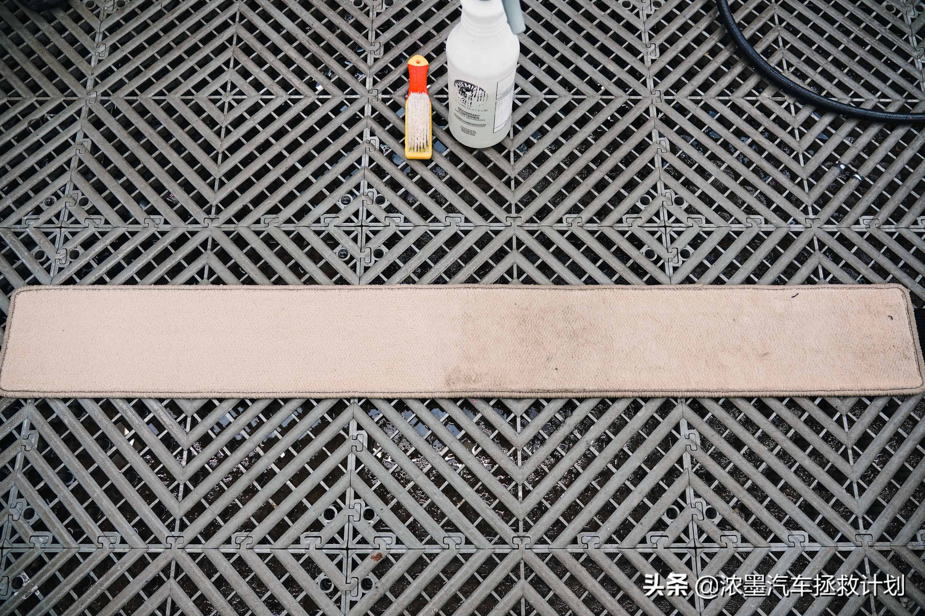 一代经典丰田普瑞维亚,丰田普瑞维亚依然经典