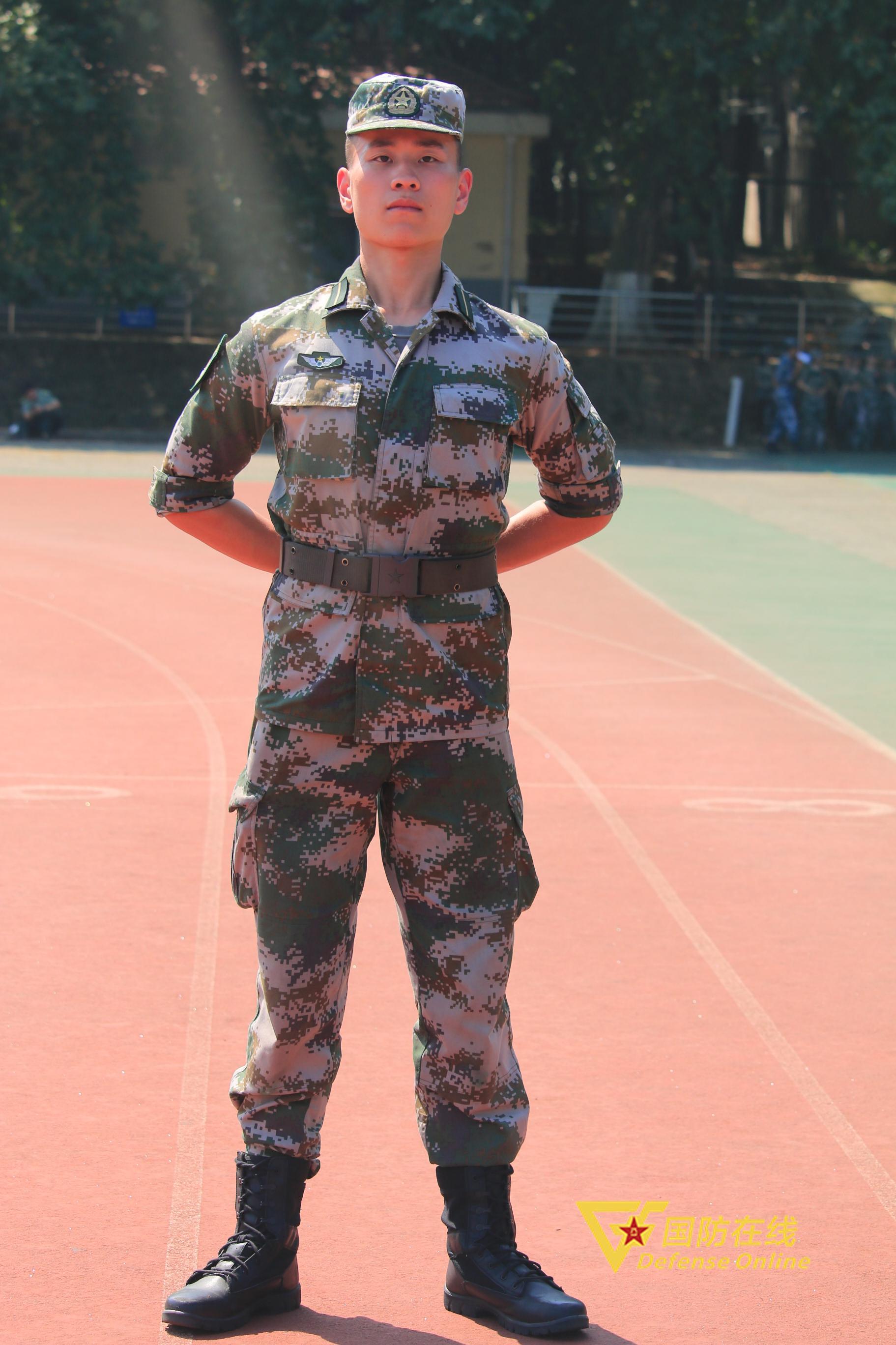 教官指南,新生军训教官实录