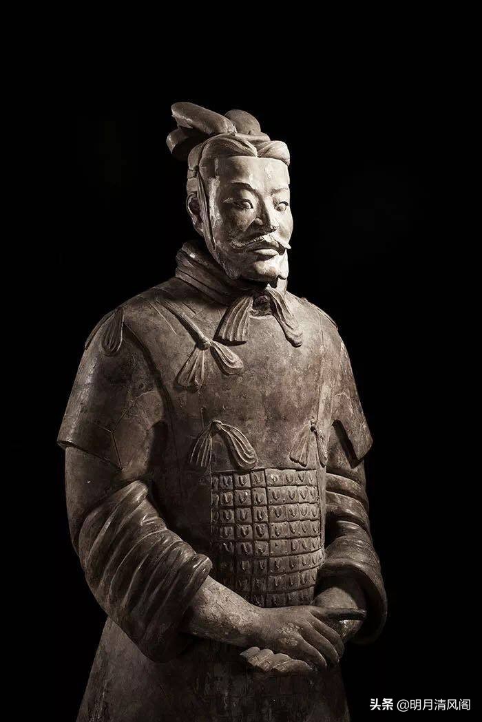 兵马俑有话说：一个小小的发髻，推动秦国底层对军功制的普遍认可