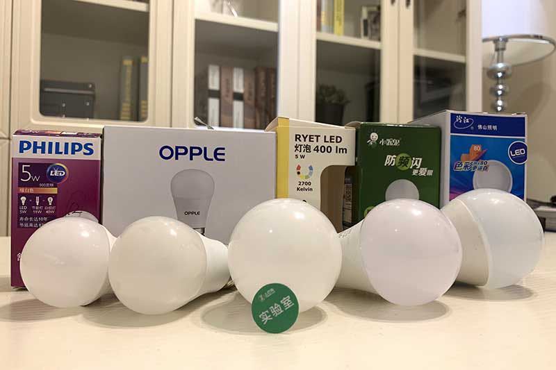 飞利浦卤素灯泡评测,飞利浦灯泡和欧普灯泡哪个好