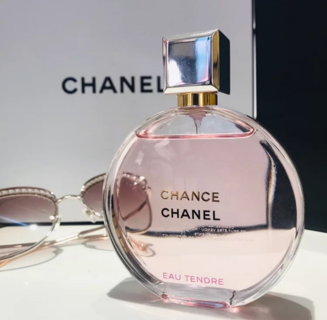 最有女人味的一款香水,大牌香水适合女人的高级感