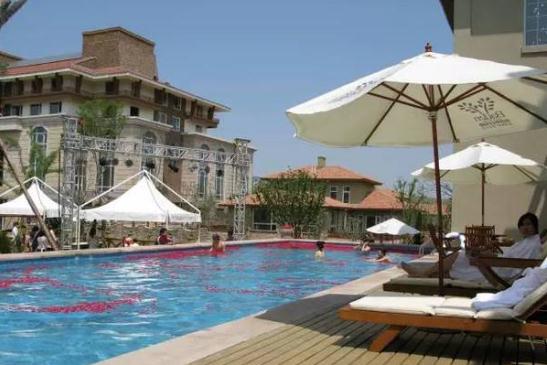 即墨温泉家庭小型温泉,即墨温泉是世界四大地下海水温泉