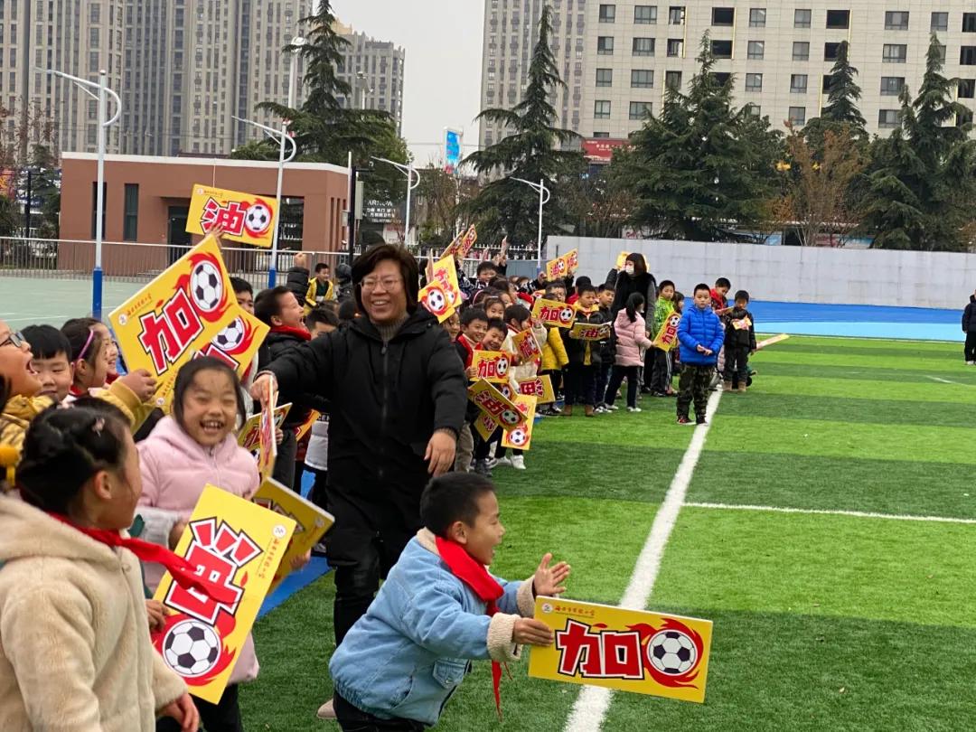 魅力足球绿荫筑梦,魅力足球描绘梦想