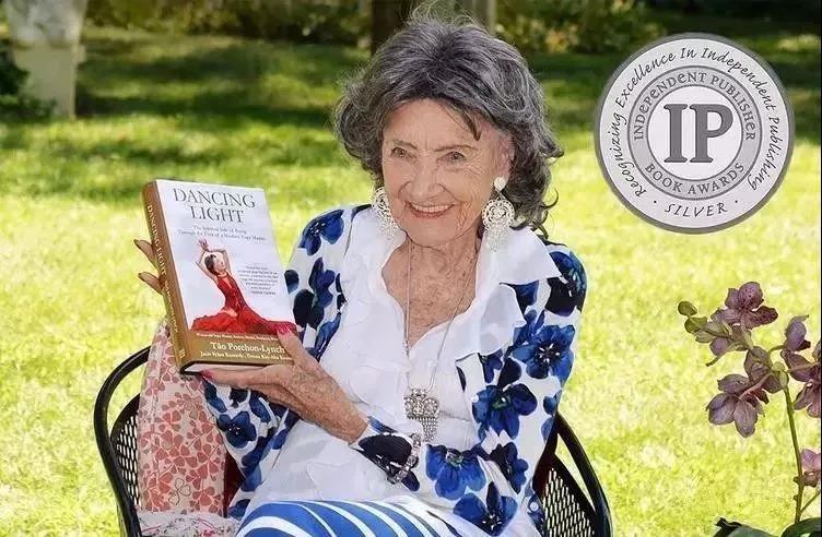 世界最小年龄的瑜伽教练,世界最年长瑜伽老师