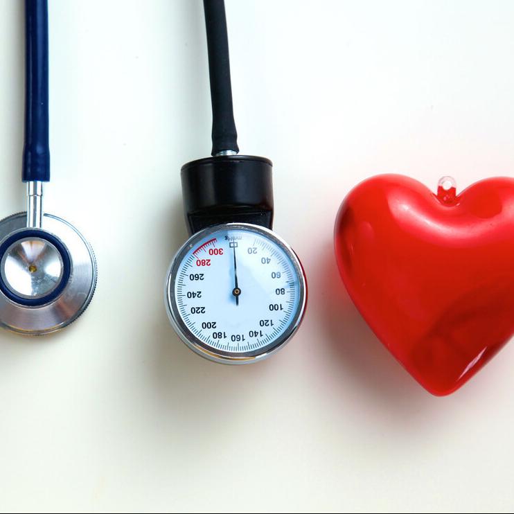 颈椎病引发高血压一般血压升多高,颈椎病能引起血压忽高忽低