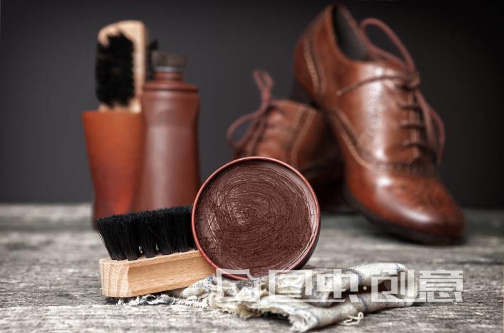 新买的皮鞋凹下去怎么办,皮鞋穿了一天就有折痕怎么办