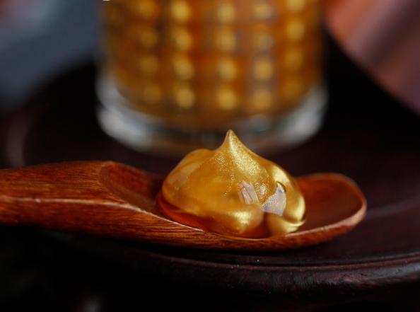 去眼袋皱纹效果最好的眼霜,女人眼袋皱纹用什么好