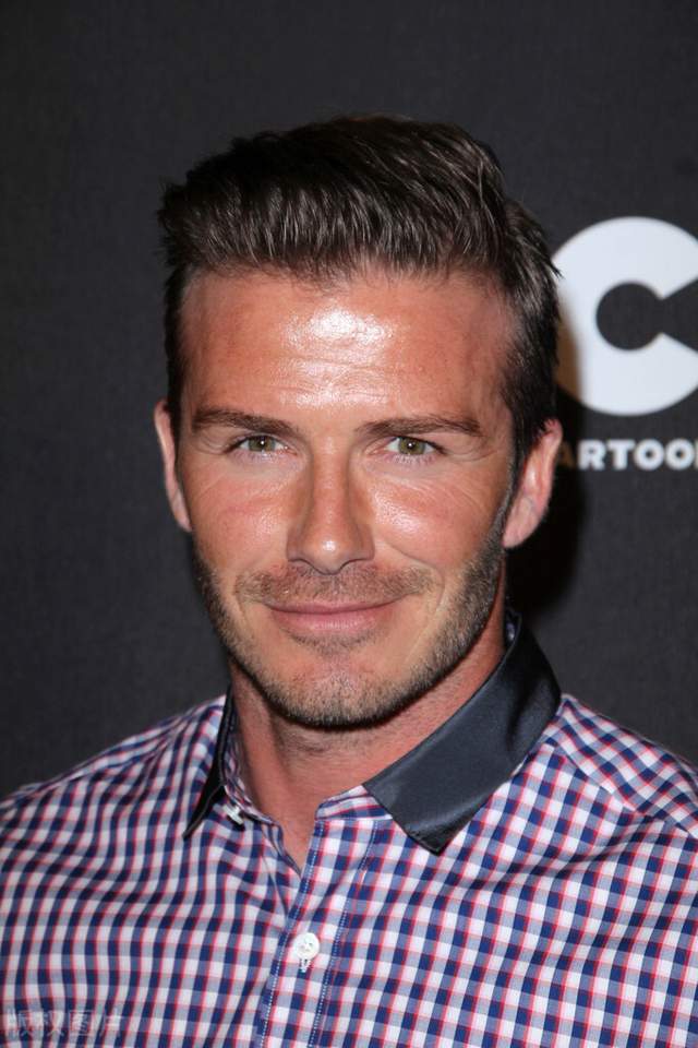 买球员是给球员钱吗,买球员为什么要花钱