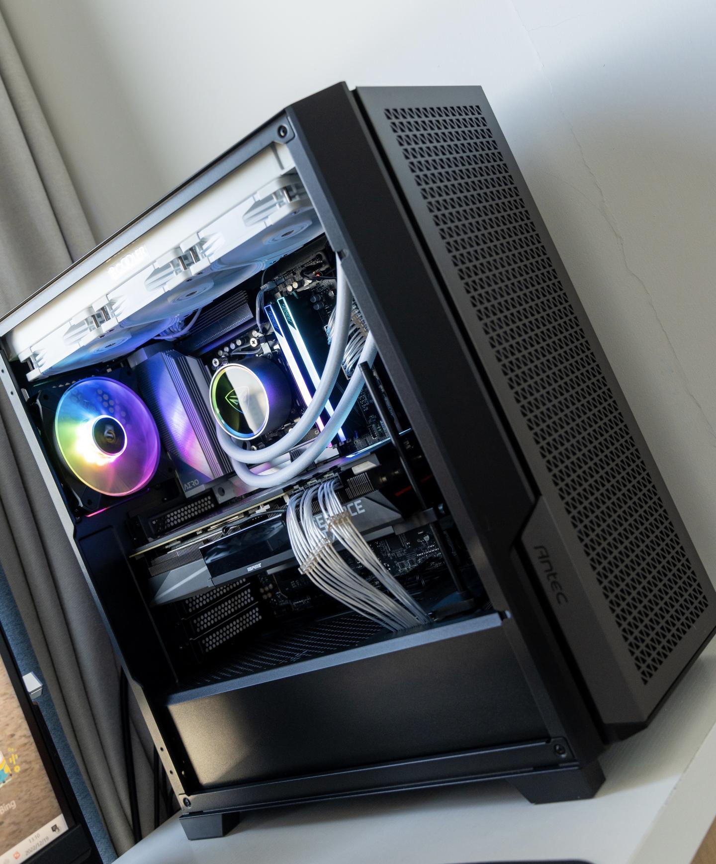 技嘉b660魔鹰和雪鹰b660主板,技嘉b650雪鹰评测